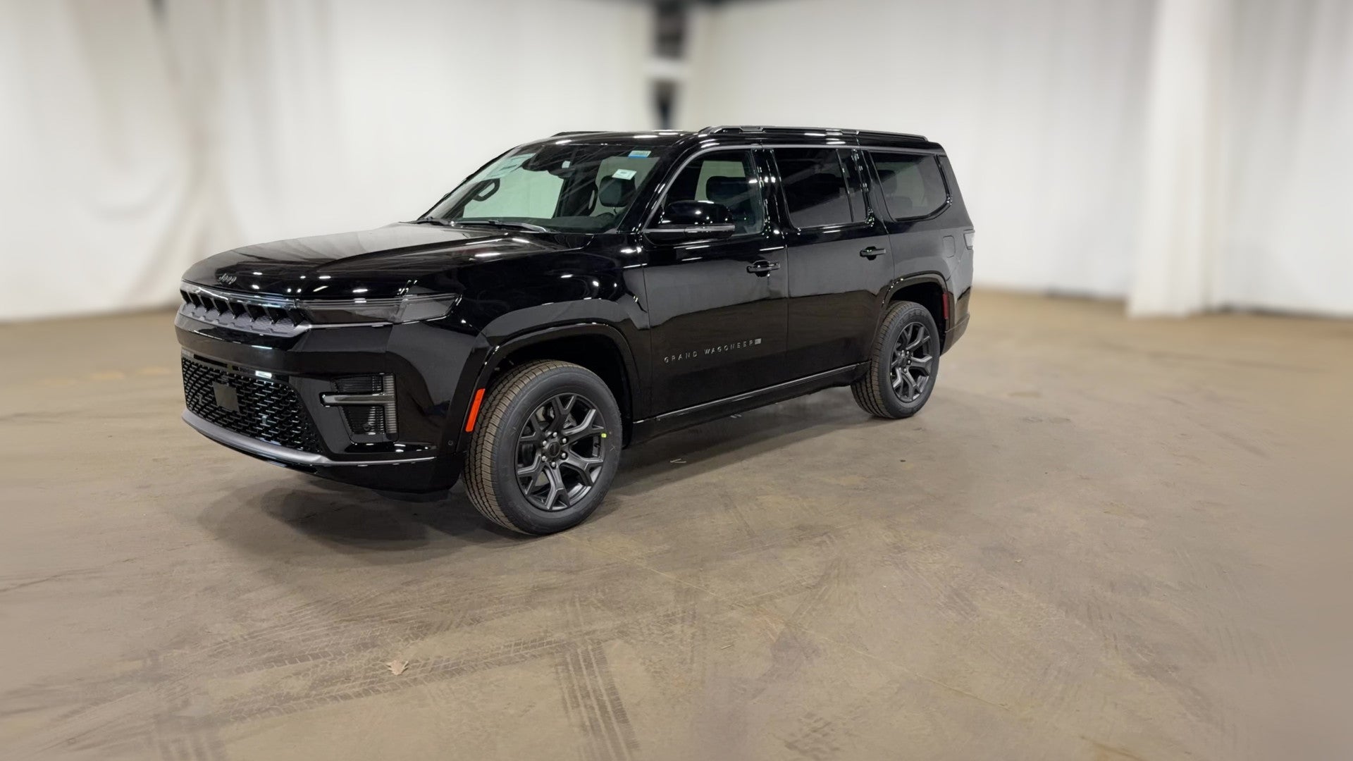 2026 Jeep Grand Wagoneer vehicle photo