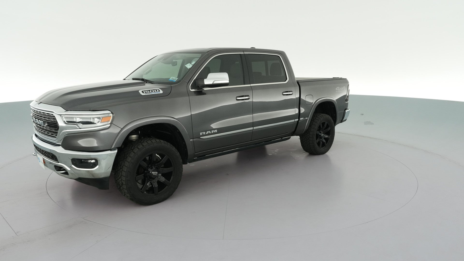 2022 Ram 1500 Crew Cab vehicle photo
