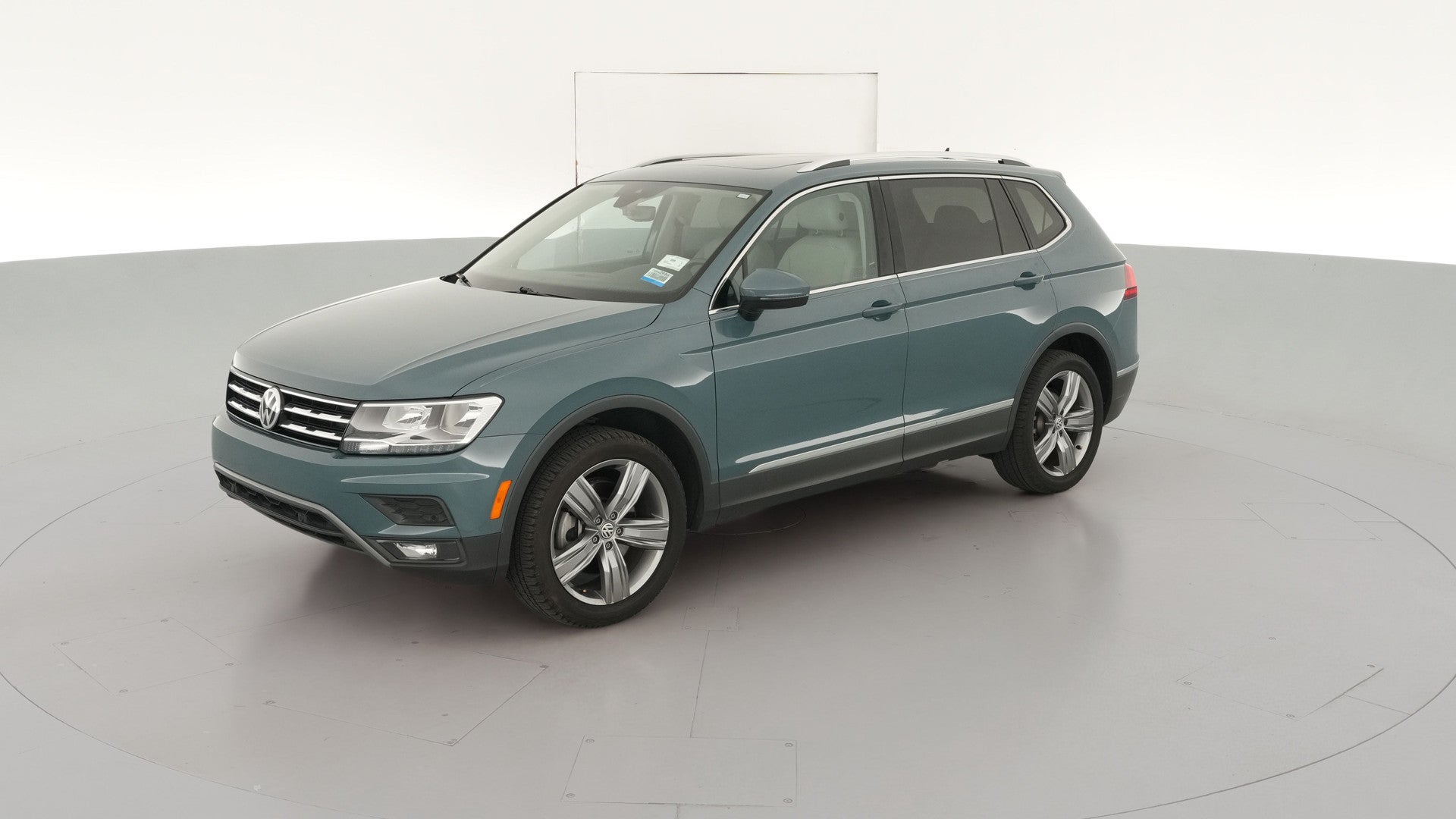 2021 Volkswagen Tiguan vehicle photo