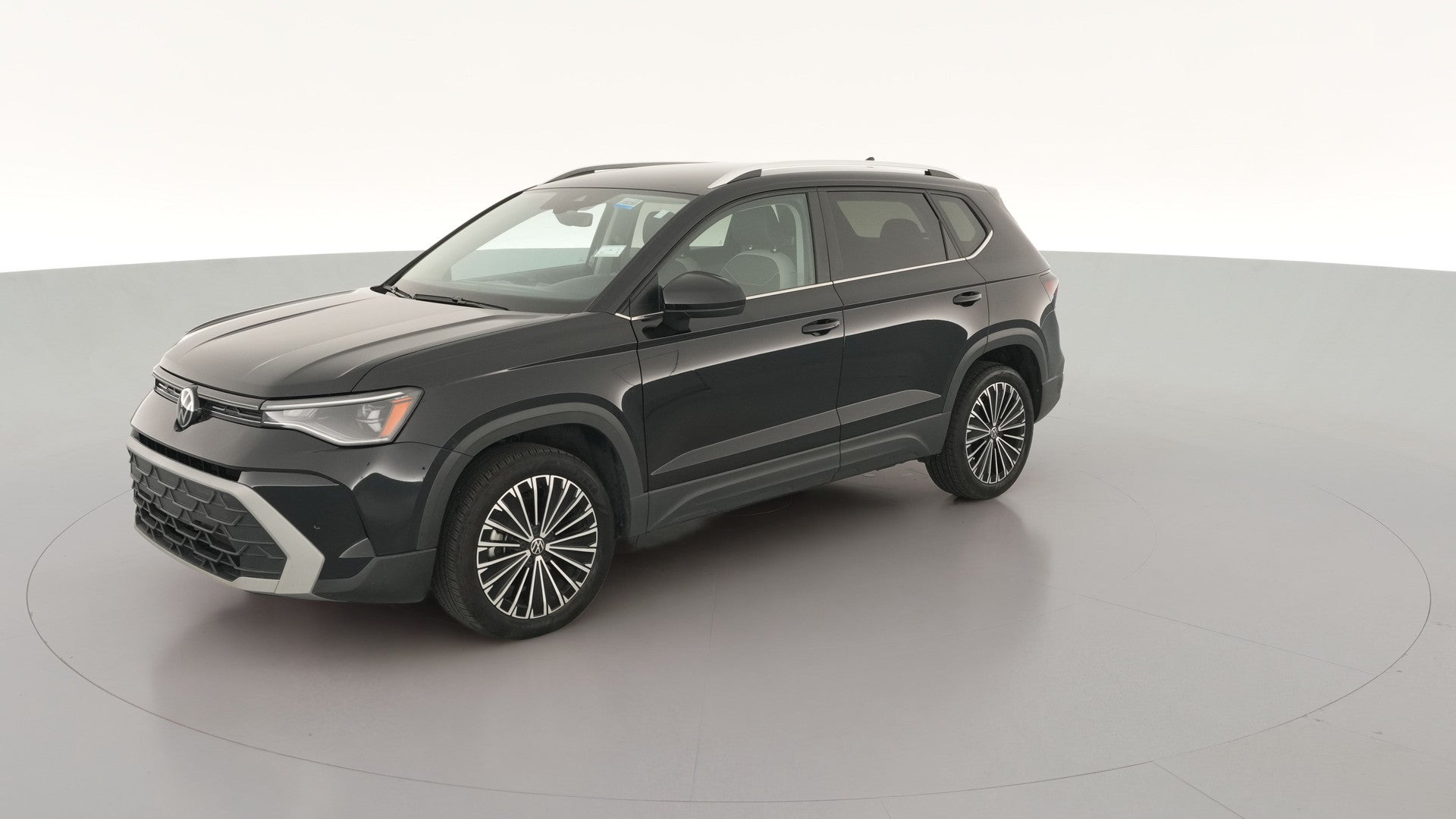 2025 Volkswagen Taos vehicle photo