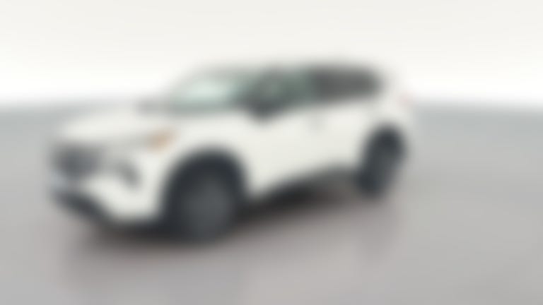 2024 Nissan Rogue vehicle photo