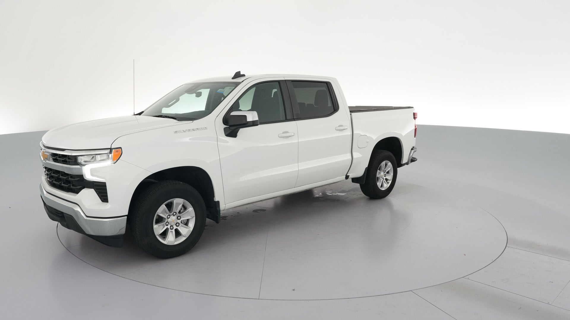 2023 Chevrolet Silverado 1500 Crew Cab vehicle photo