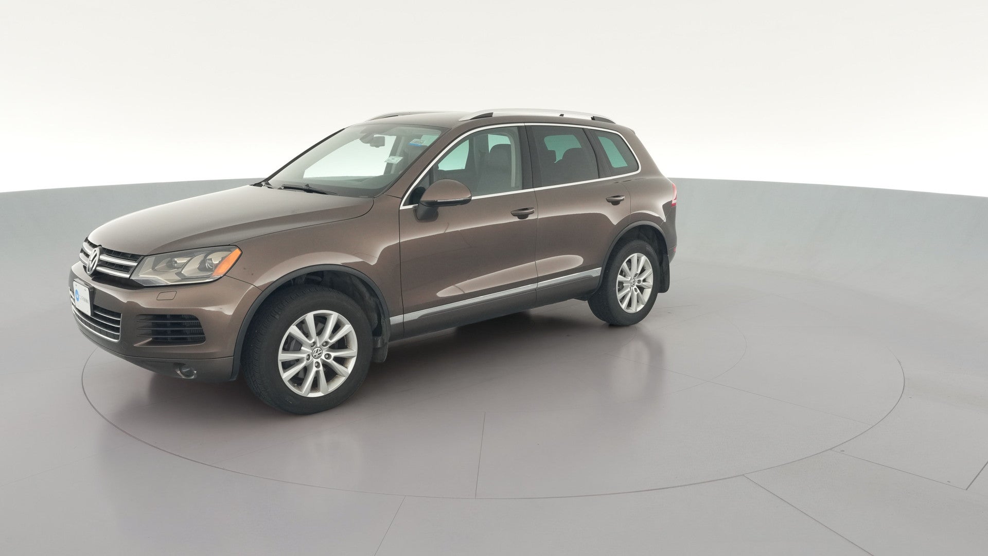 2013 Volkswagen Touareg vehicle photo