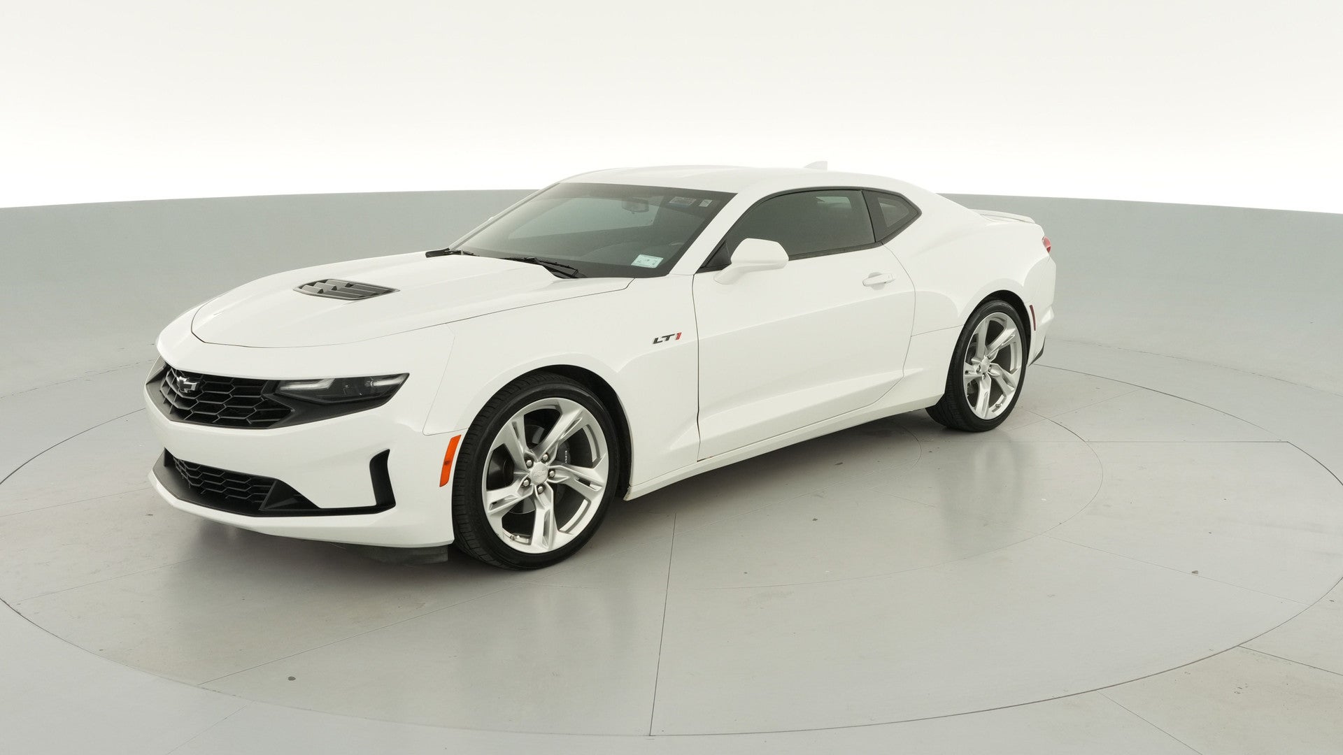 2020 Chevrolet Camaro vehicle photo