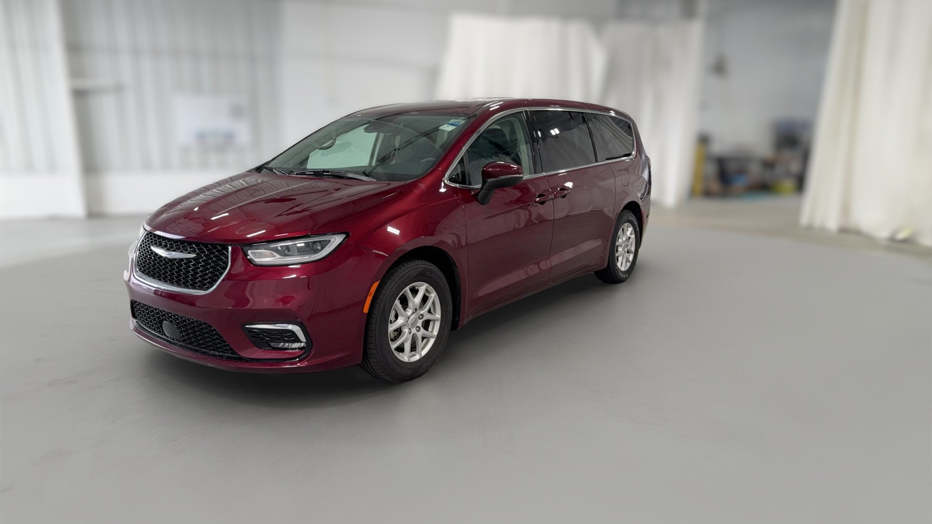 2023 Chrysler Pacifica vehicle photo