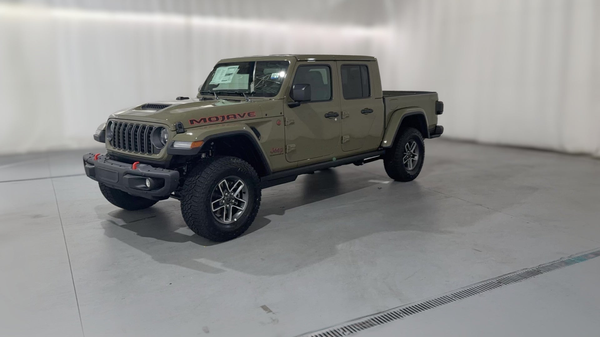 2026 Jeep Gladiator vehicle photo