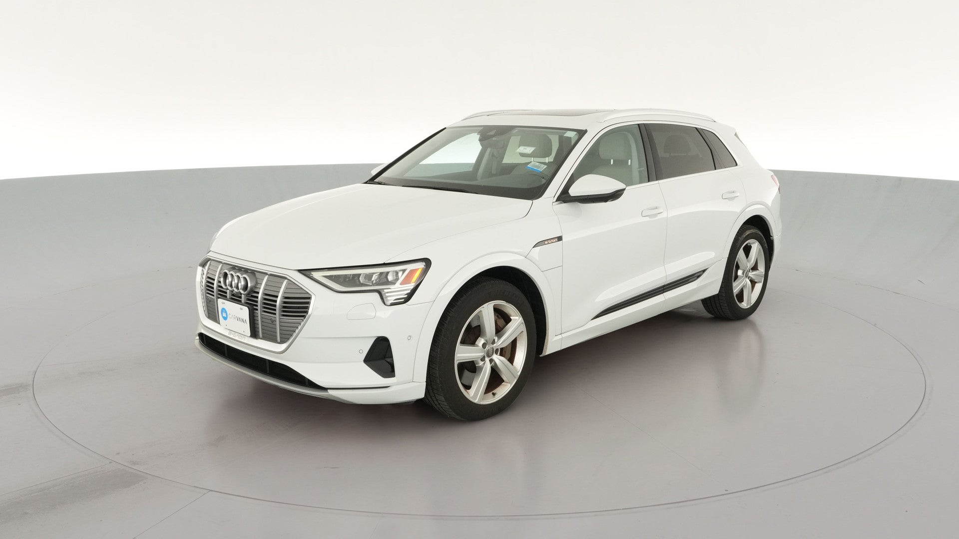 2019 Audi e-tron vehicle photo