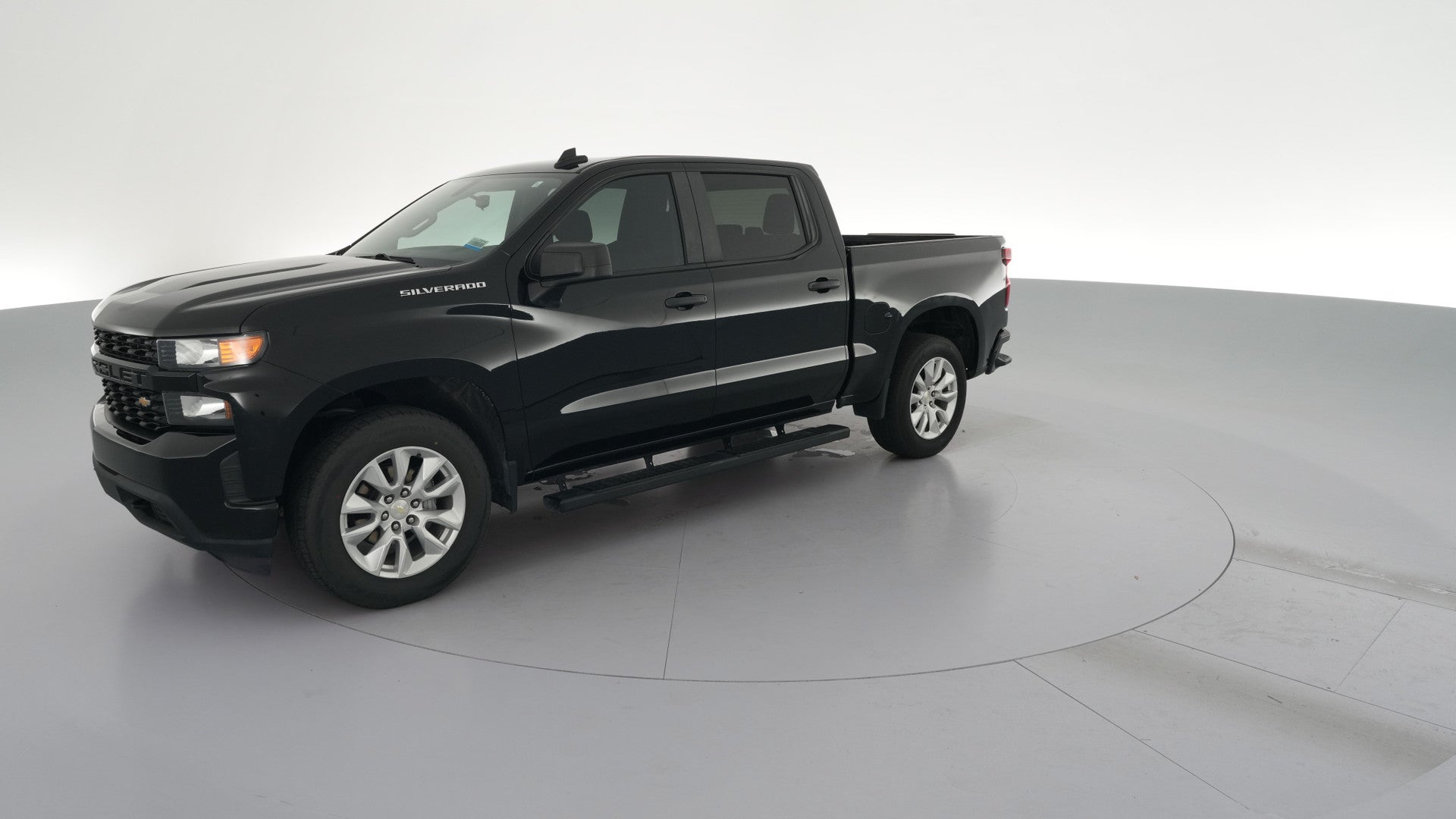 2021 Chevrolet Silverado 1500 Crew Cab vehicle photo