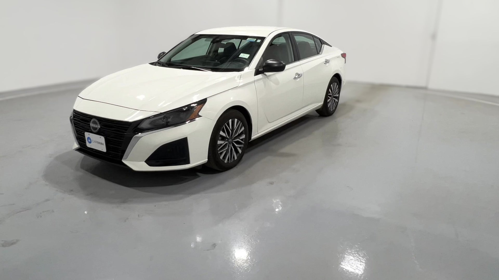2025 Nissan Altima vehicle photo
