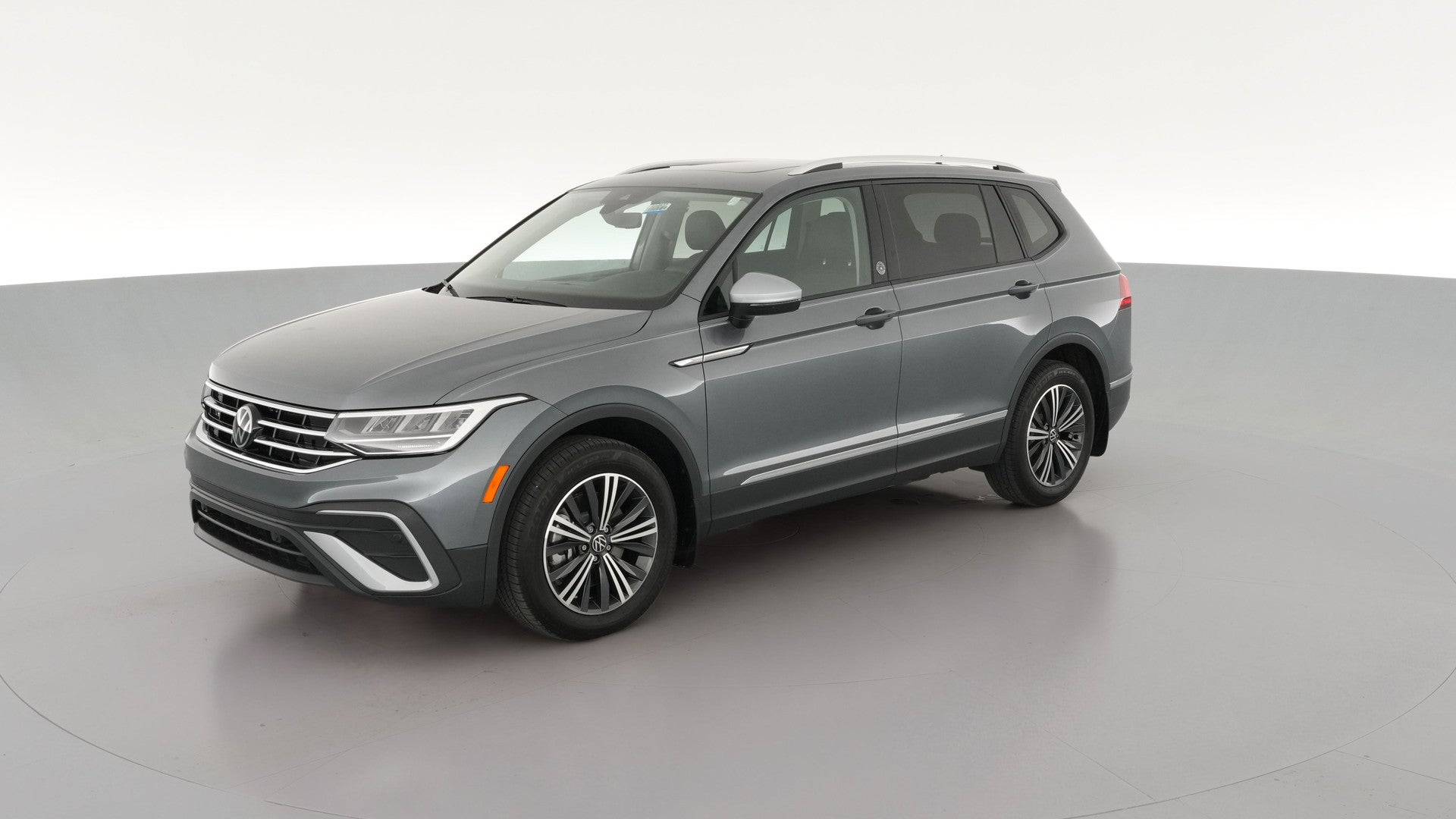 2024 Volkswagen Tiguan vehicle photo