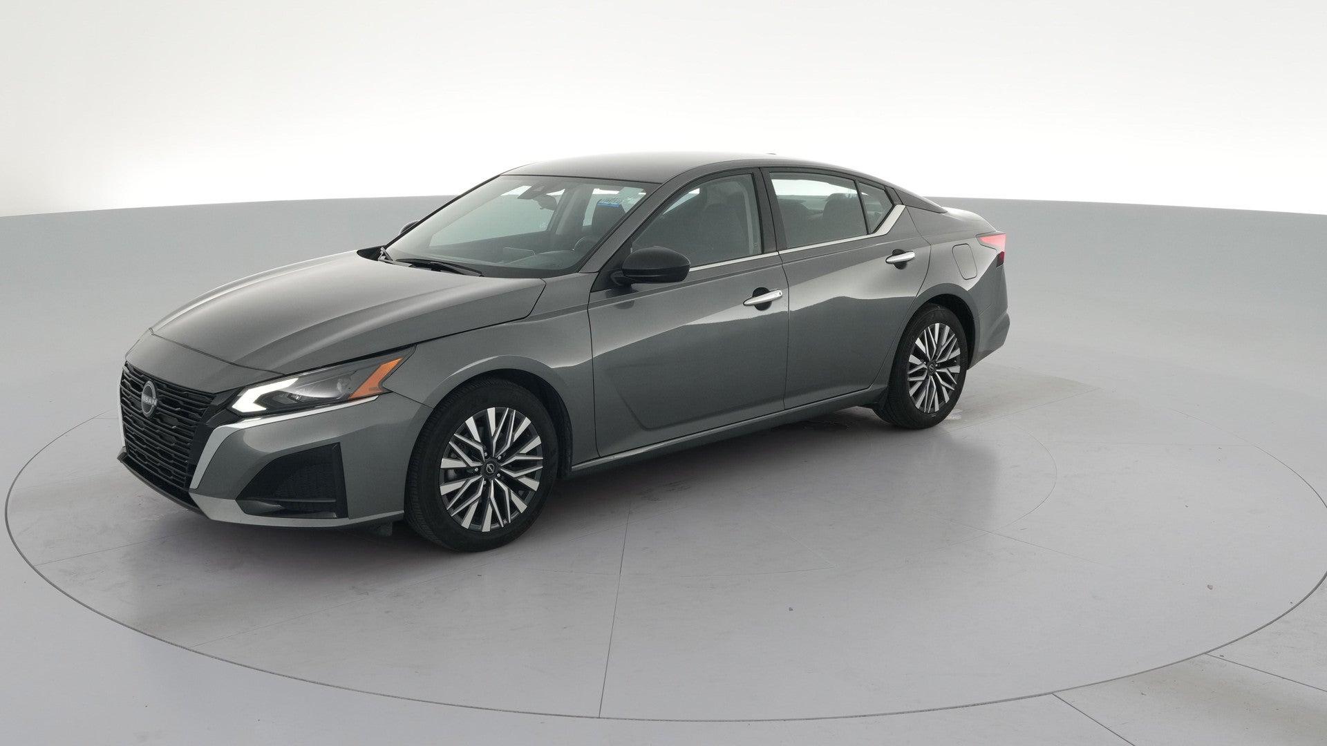2025 Nissan Altima vehicle photo