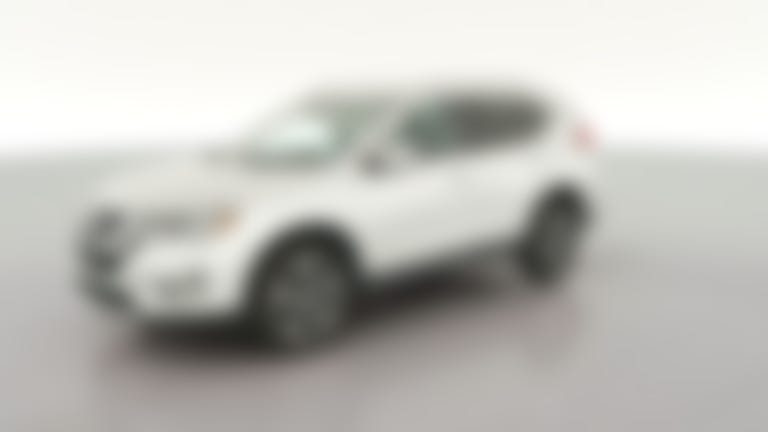 2018 Nissan Rogue vehicle photo