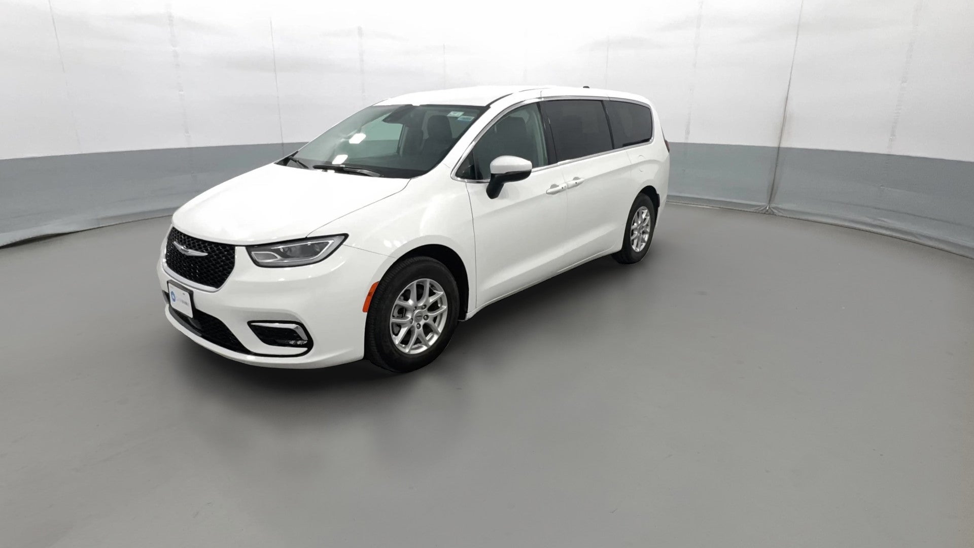 2023 Chrysler Pacifica vehicle photo