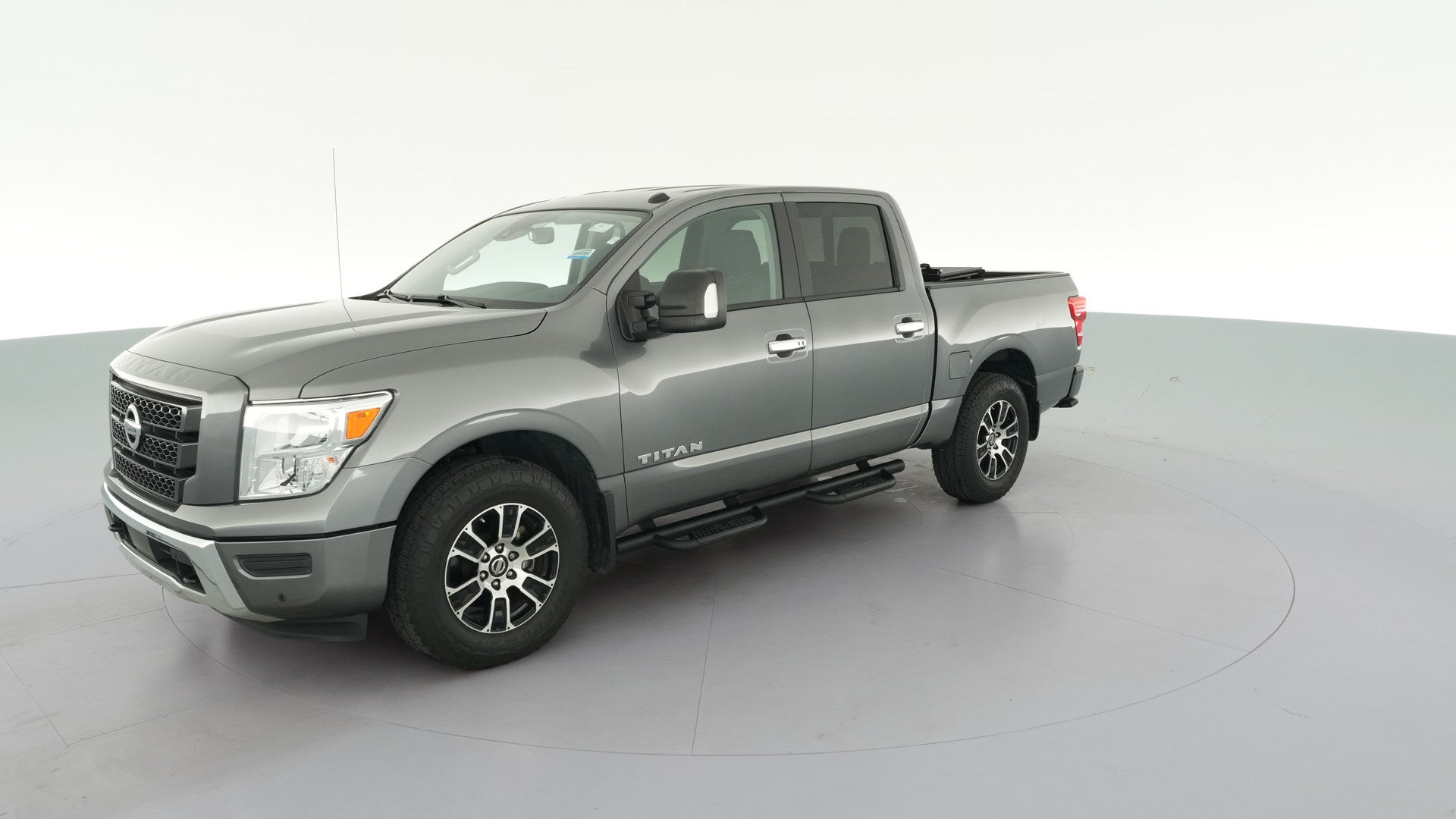 2021 Nissan Titan Crew Cab vehicle photo