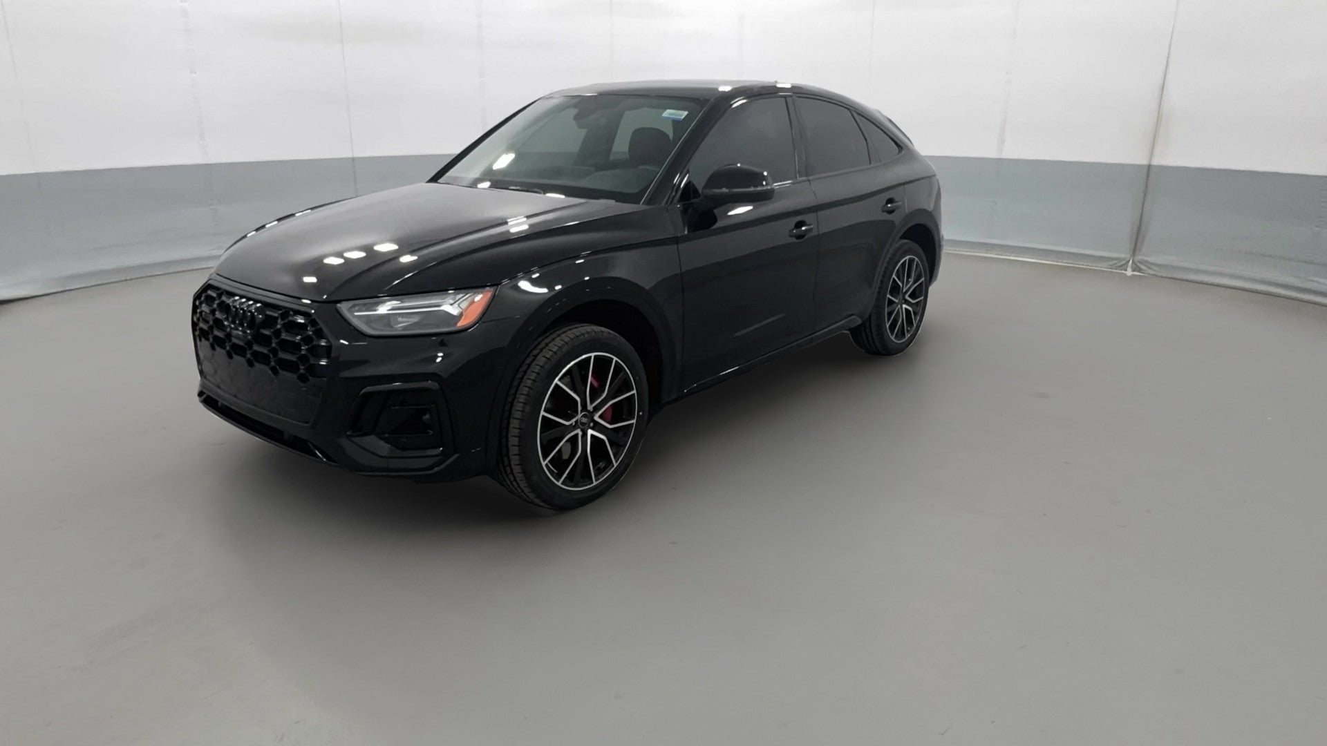 2025 Audi SQ5 Sportback vehicle photo
