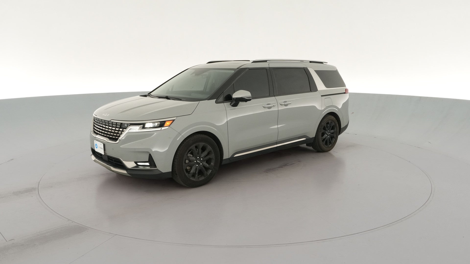 2024 Kia Carnival vehicle photo