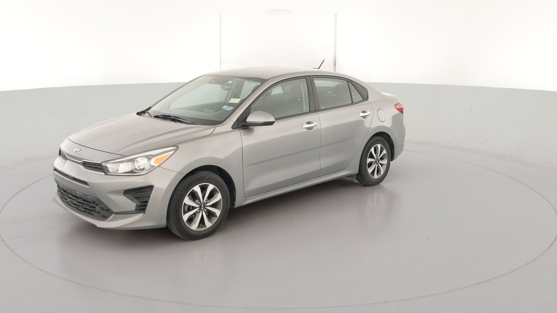 2021 Kia Rio vehicle photo
