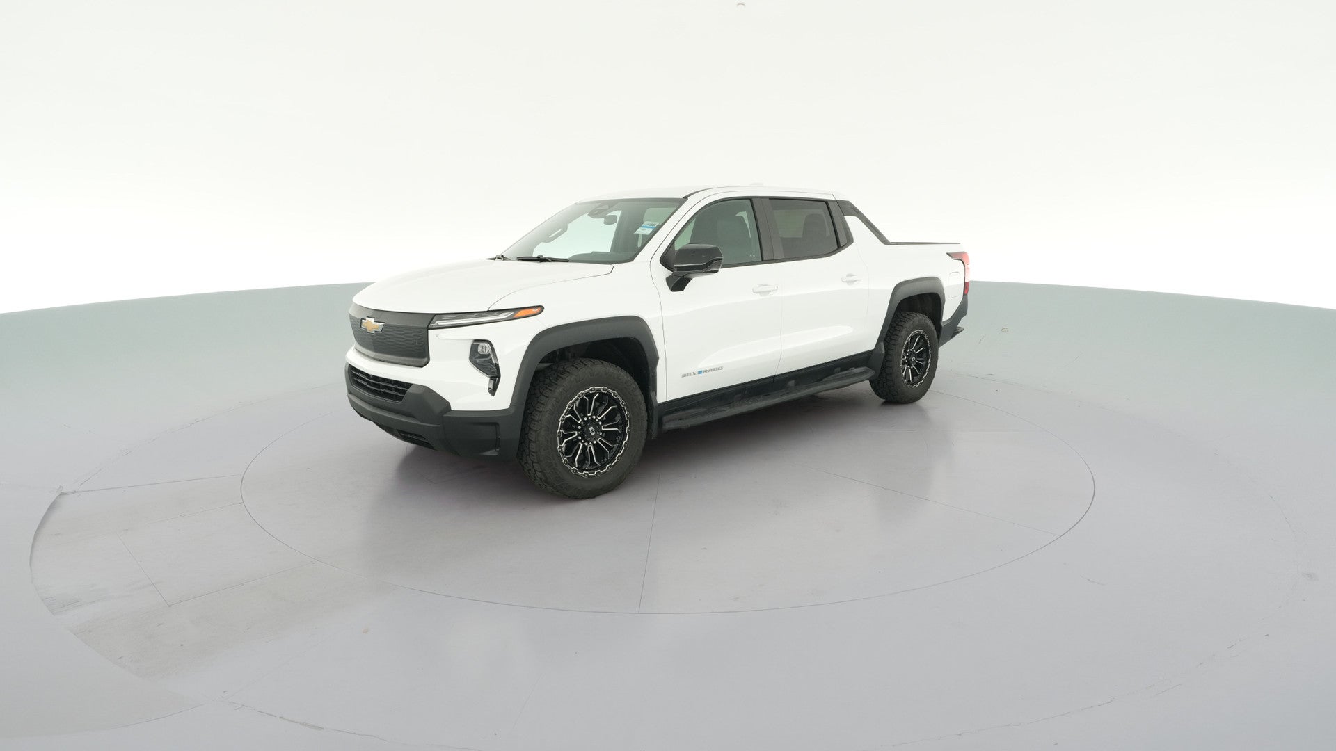 2024 Chevrolet Silverado EV vehicle photo