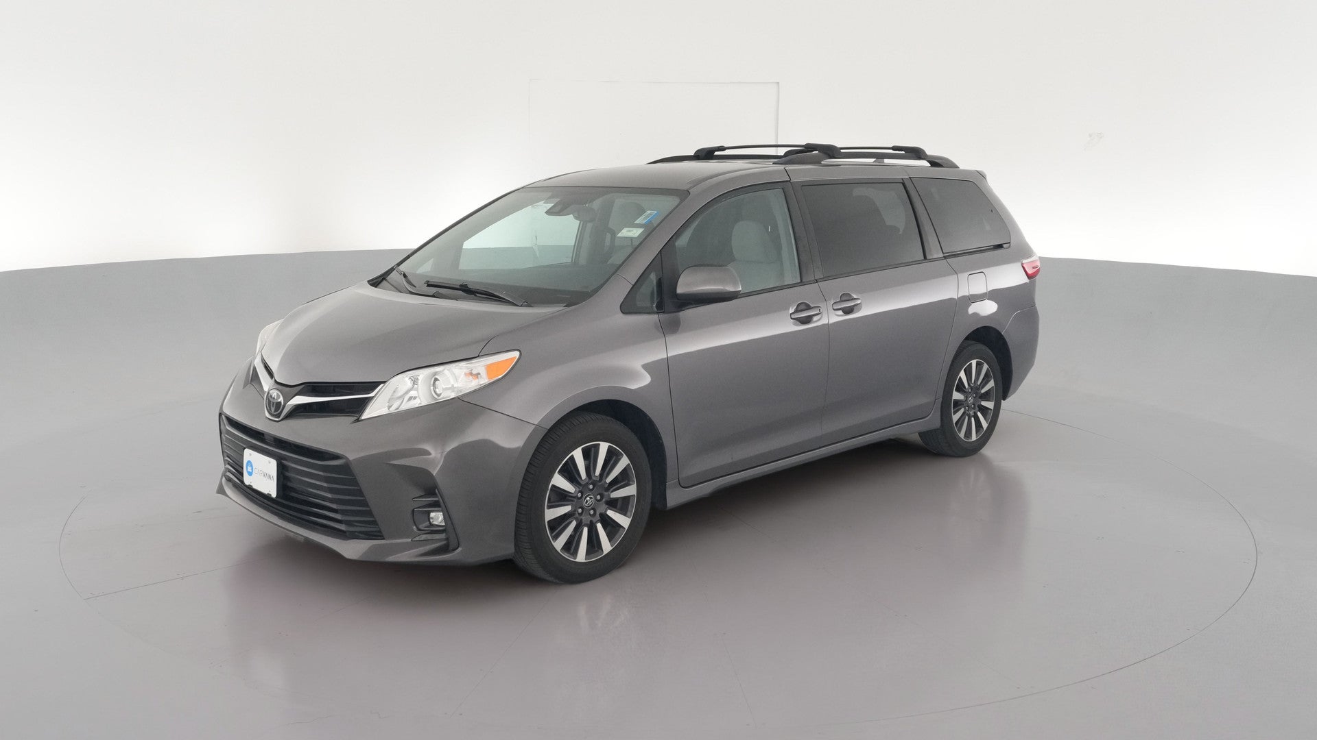 2019 Toyota Sienna vehicle photo