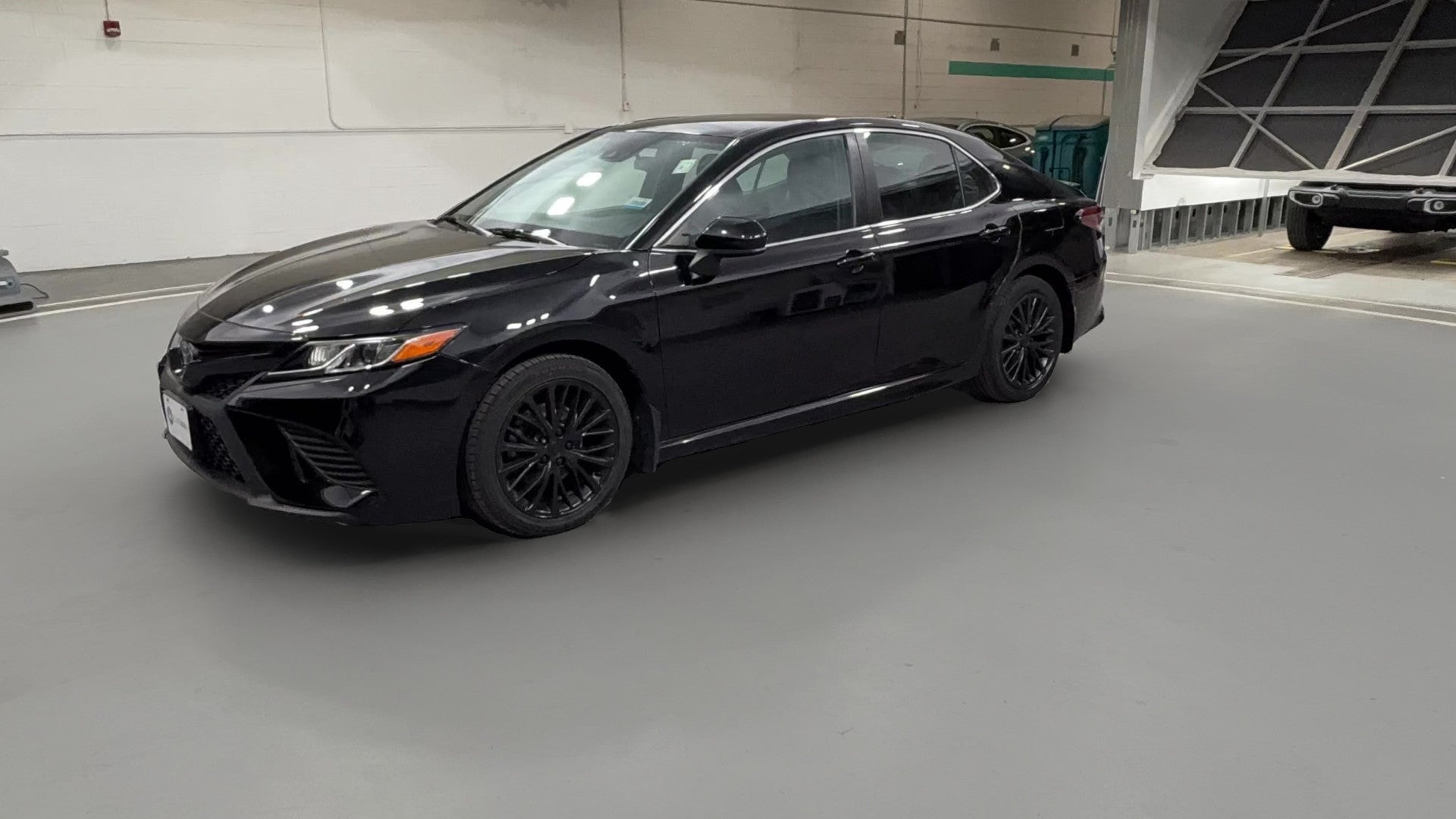 2019 Toyota Camry vehicle photo