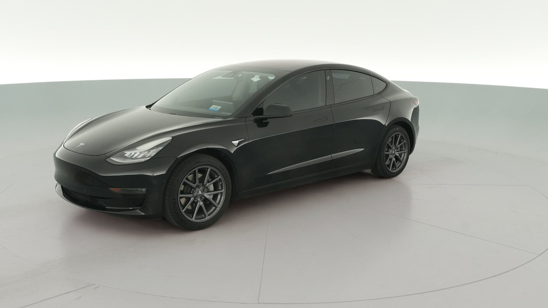 2019 Tesla Model 3 vehicle photo