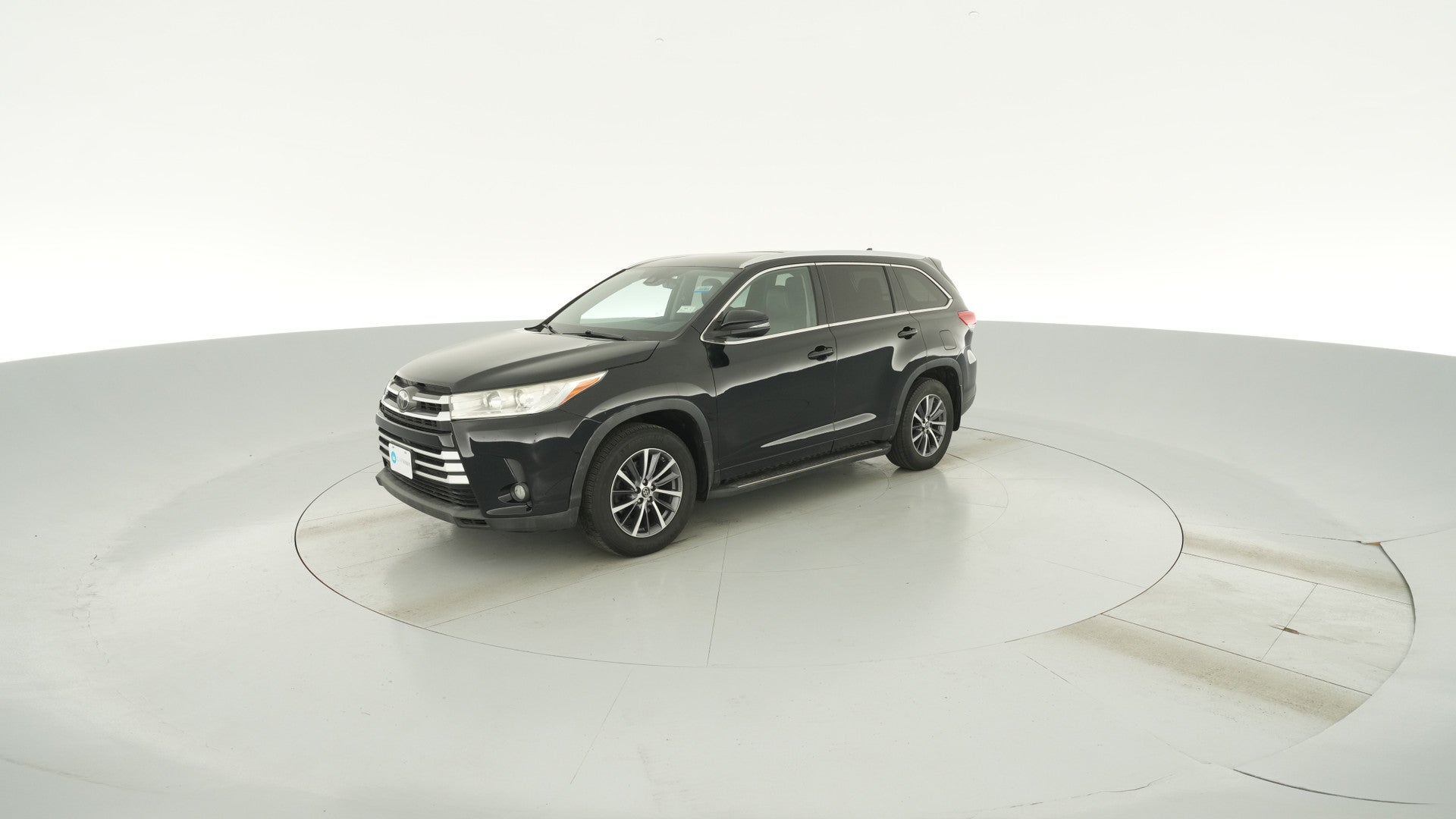 2017 Toyota Highlander vehicle photo