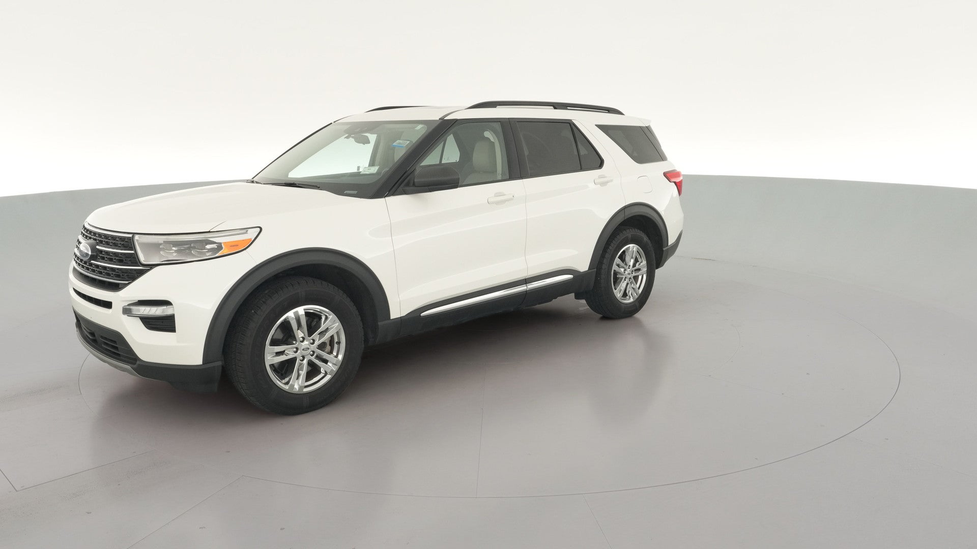 2021 Ford Explorer vehicle photo
