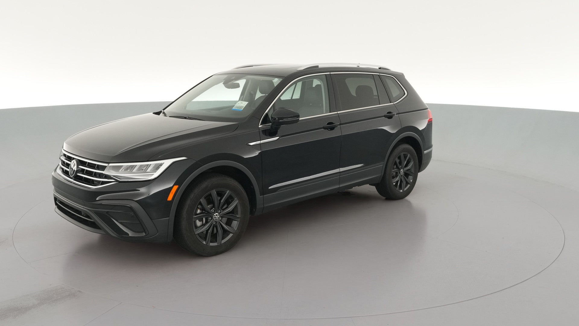 2024 Volkswagen Tiguan vehicle photo