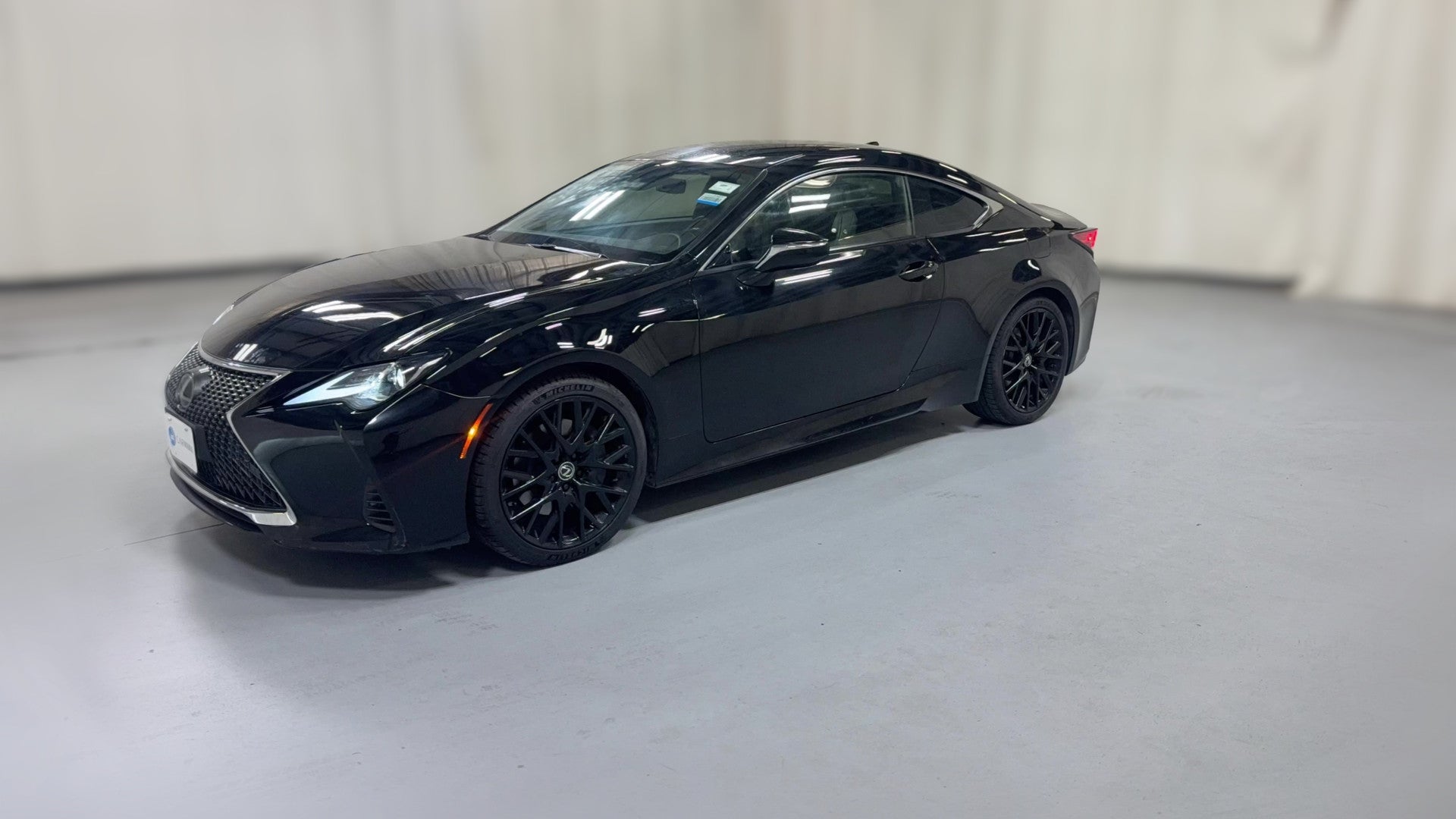 2019 Lexus RC vehicle photo
