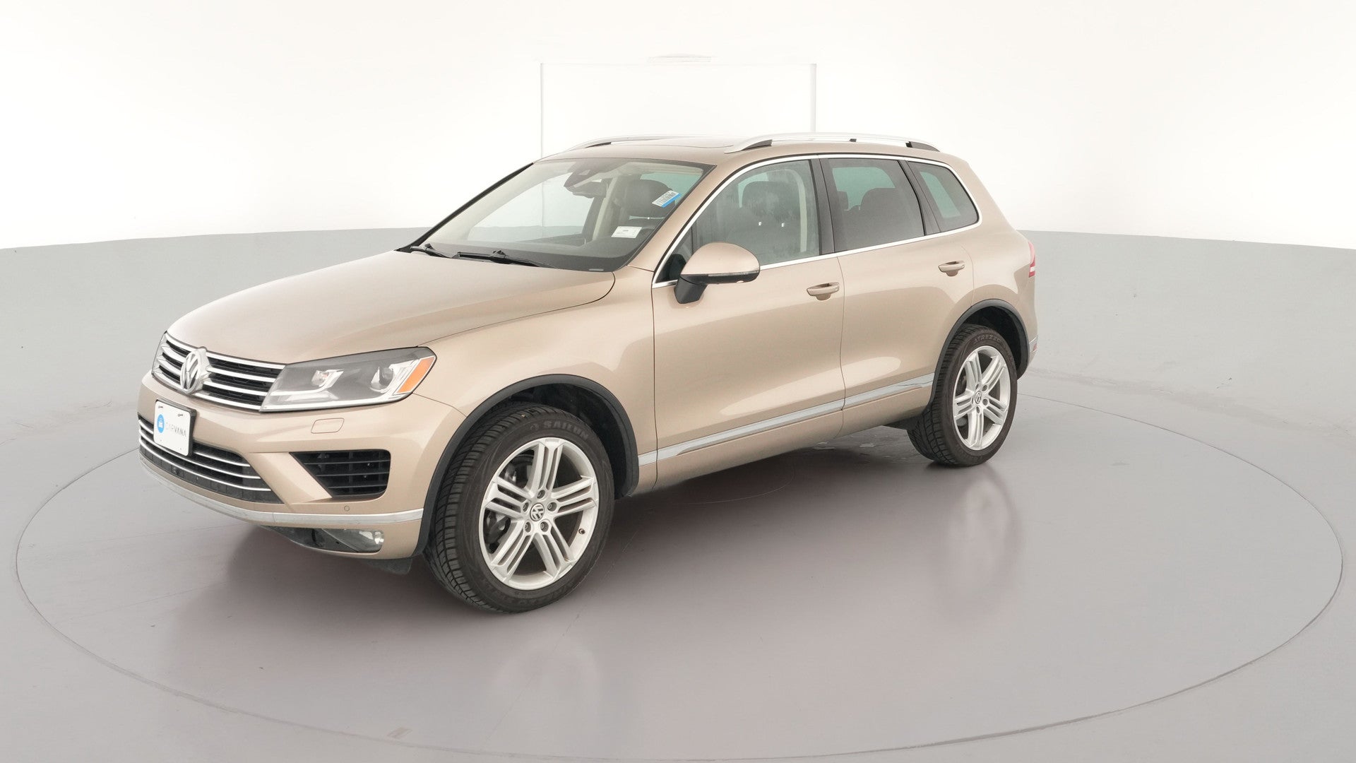 2016 Volkswagen Touareg vehicle photo