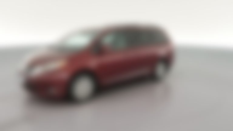 2017 Toyota Sienna vehicle photo