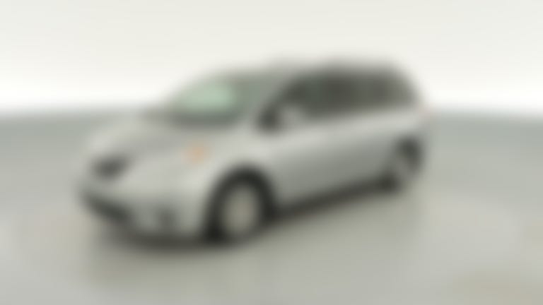 2017 Toyota Sienna vehicle photo