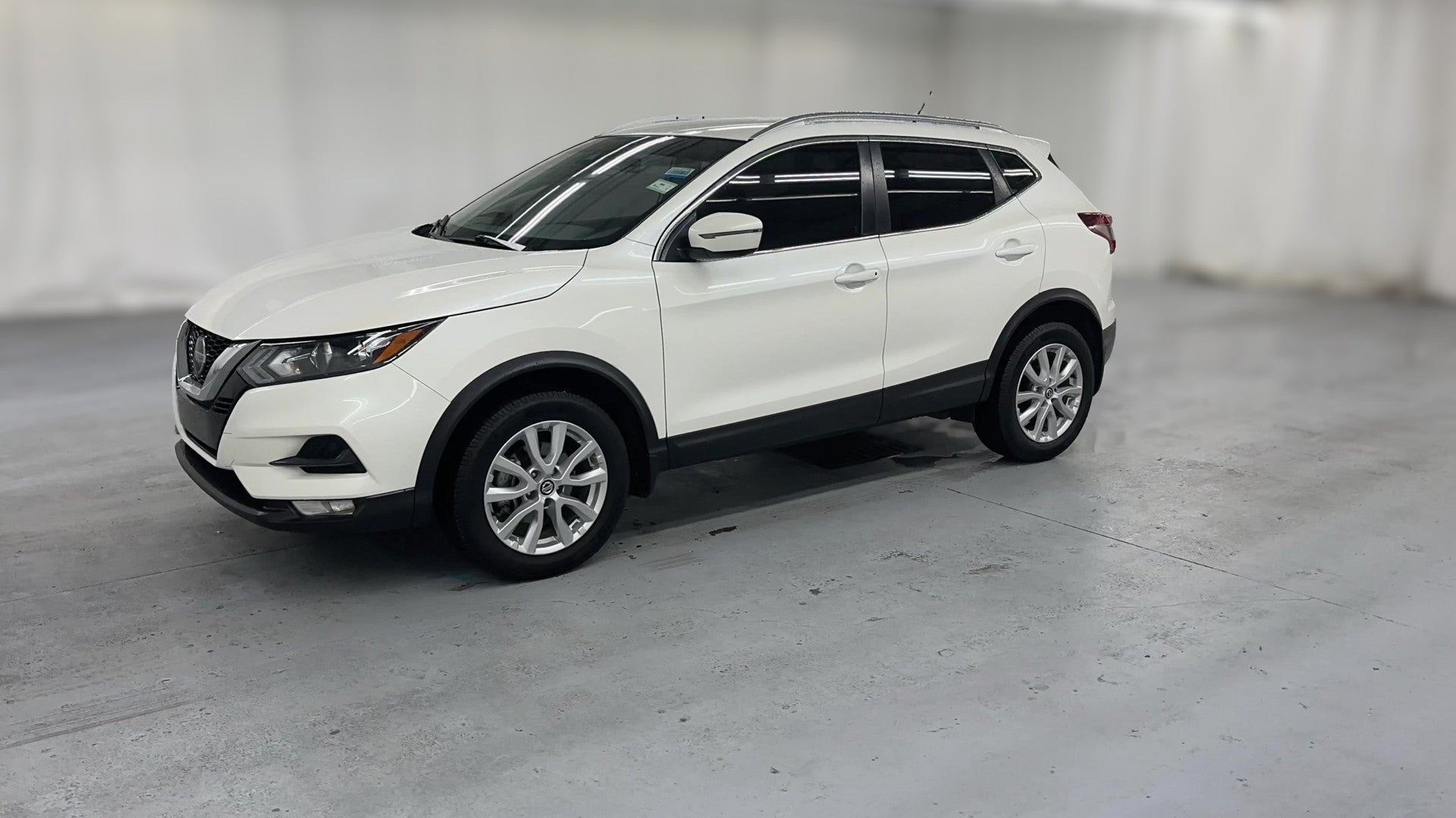 2021 Nissan Rogue Sport vehicle photo