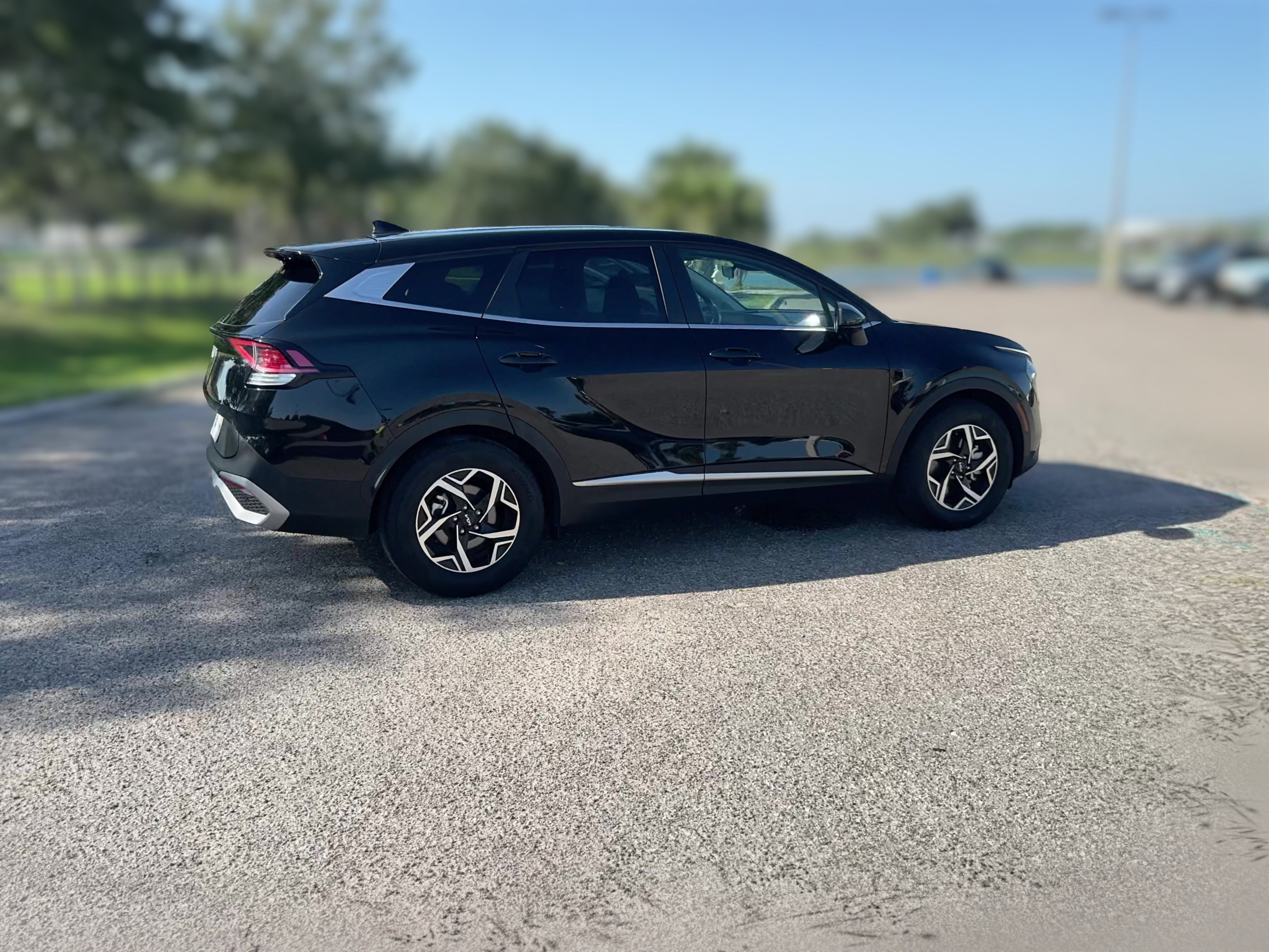 2025 Kia Sportage LX - Photo 28