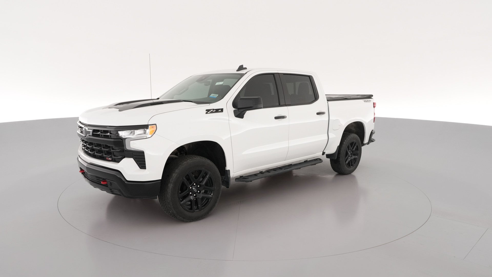 2025 Chevrolet Silverado 1500 Crew Cab vehicle photo