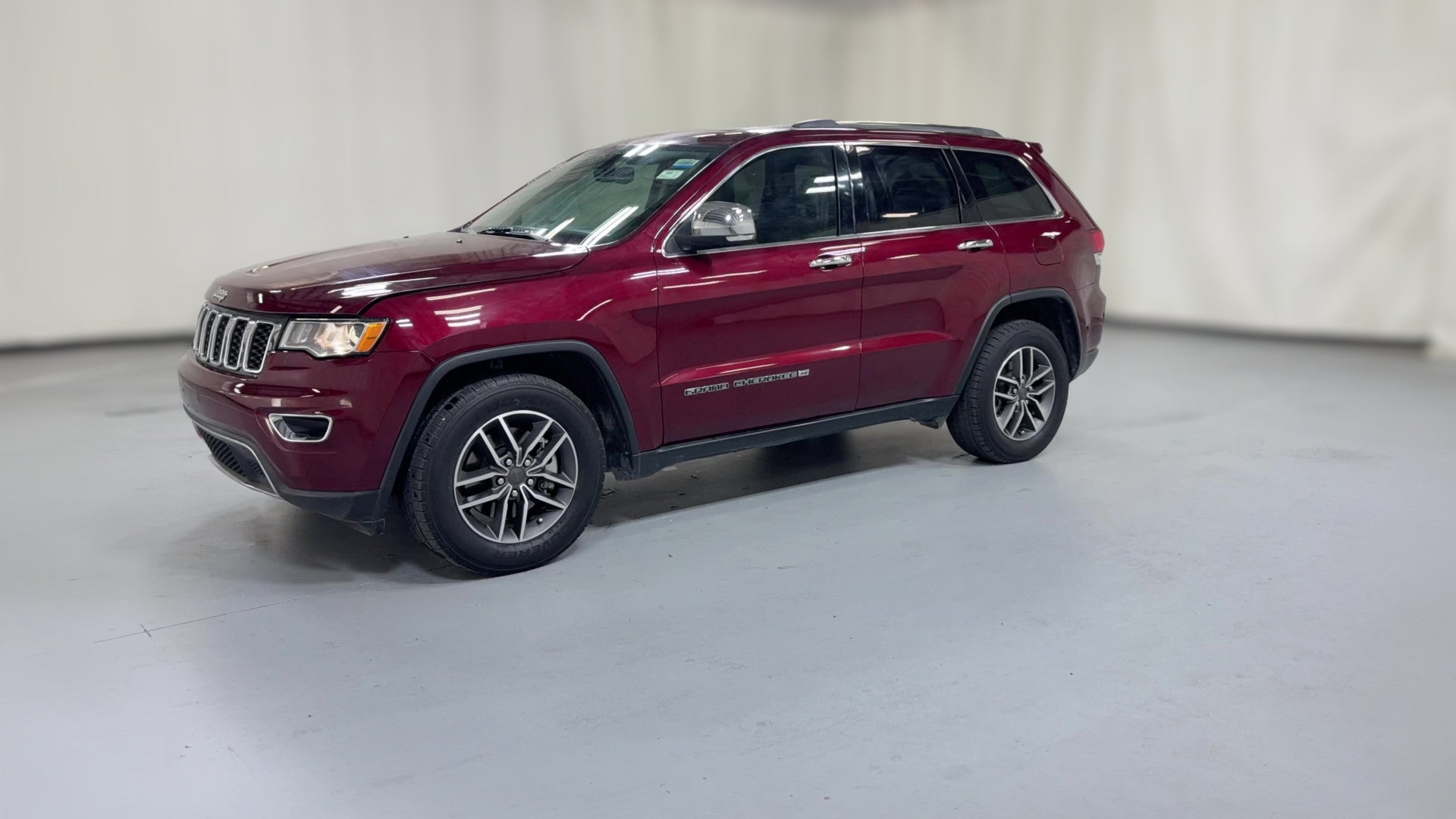 2022 Jeep Grand Cherokee vehicle photo