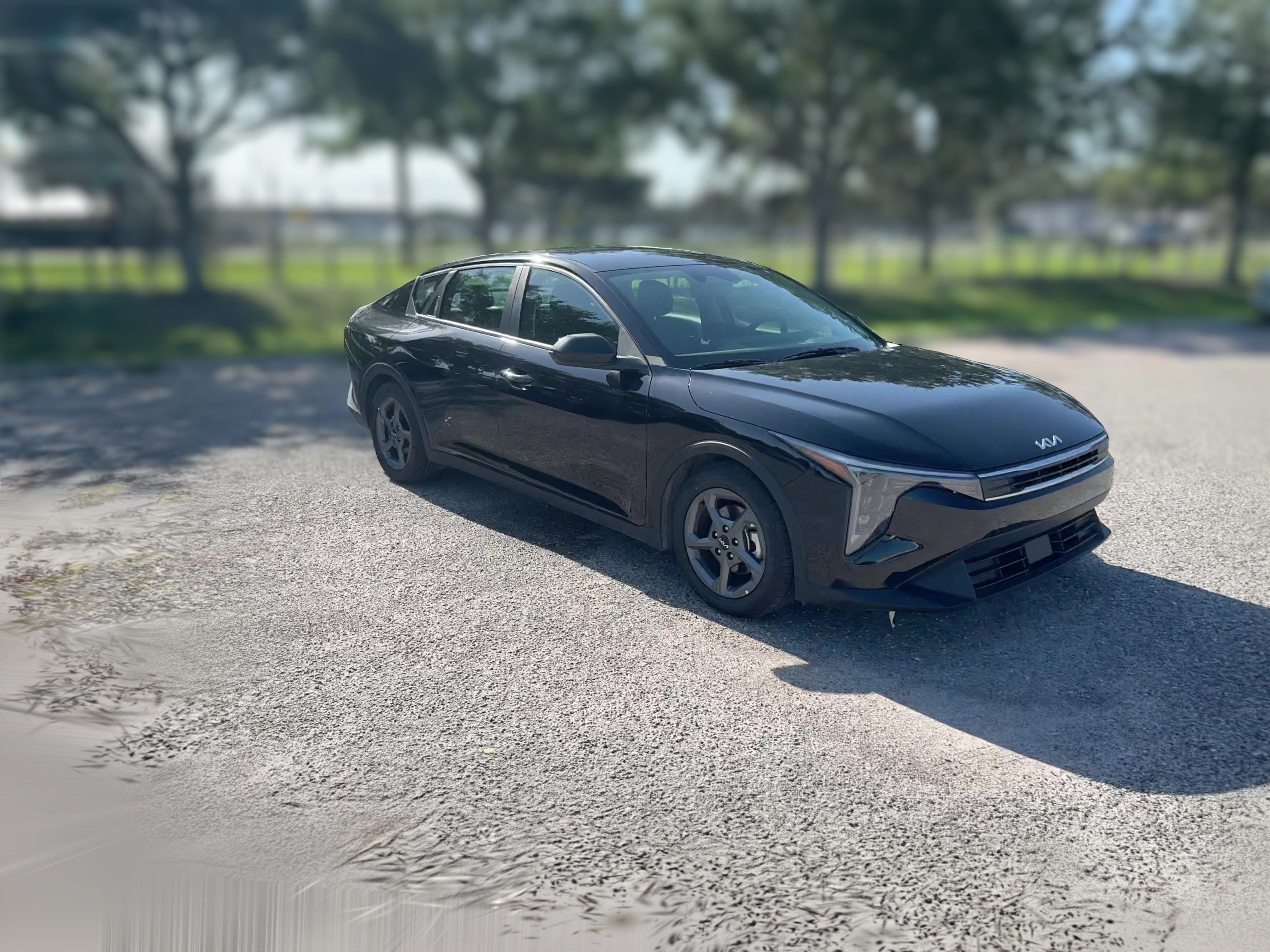 2025 Kia K4 LXS - Photo 32