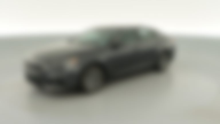 2017 Kia Cadenza vehicle photo