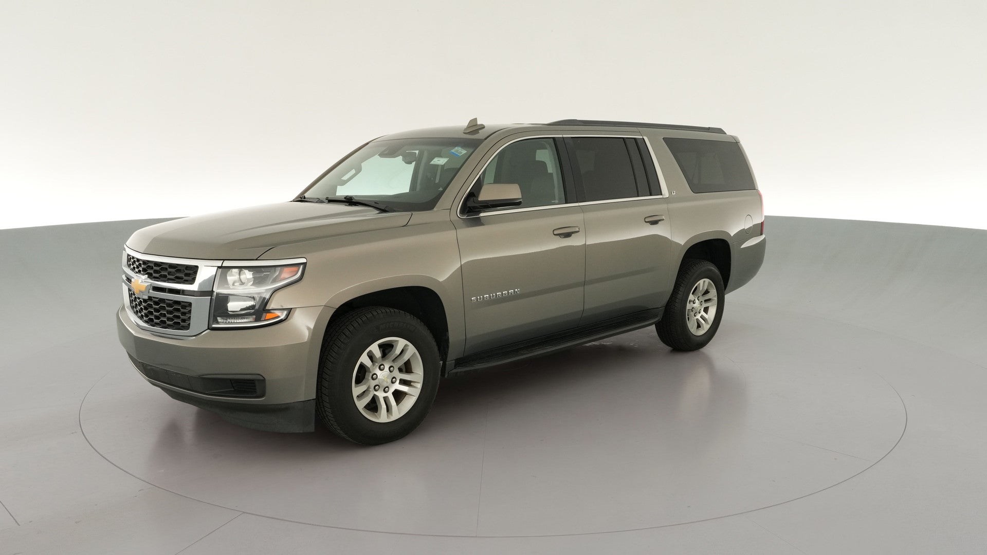 2019 Chevrolet Suburban vehicle photo
