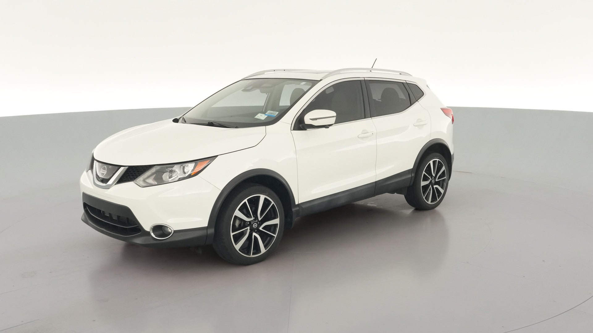 2017 Nissan Rogue Sport vehicle photo