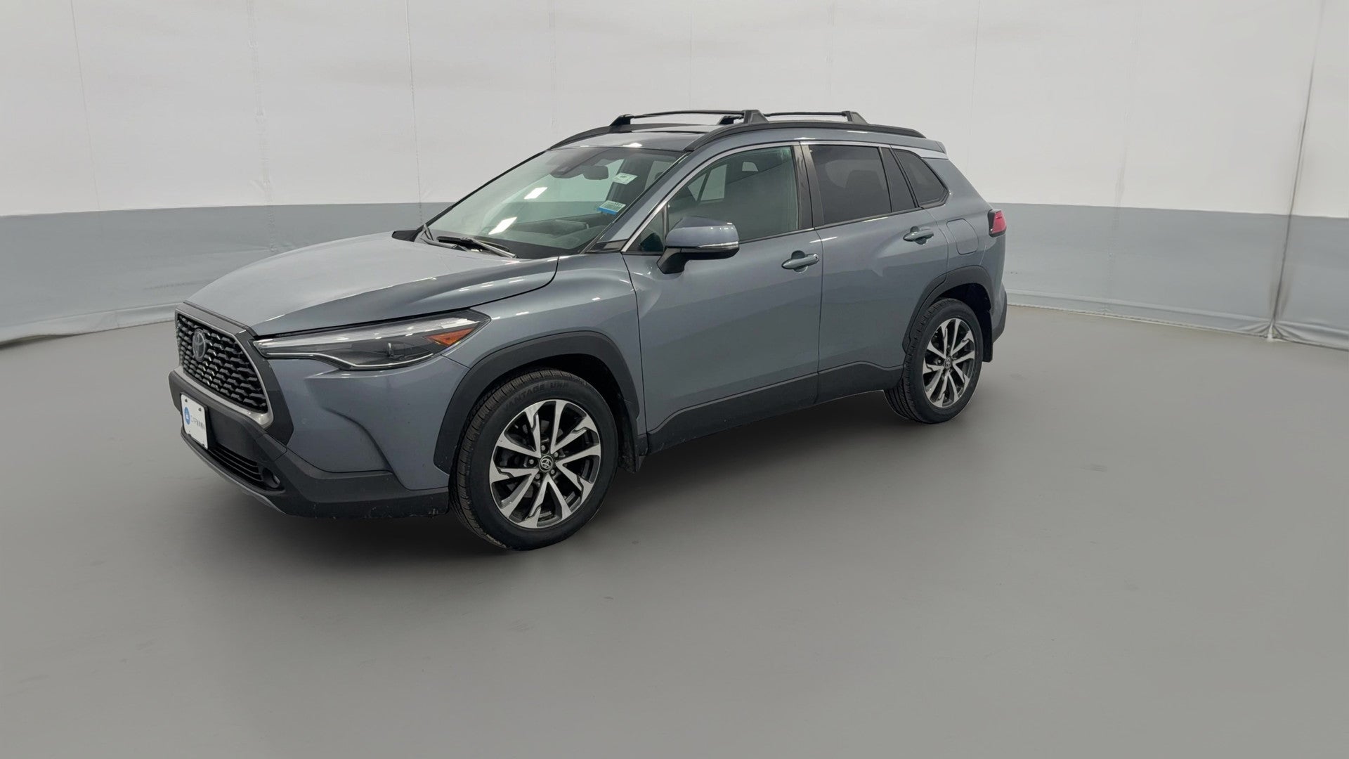 2022 Toyota Corolla Cross vehicle photo