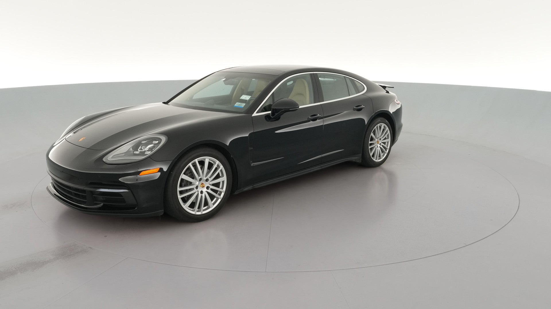 2020 Porsche Panamera vehicle photo