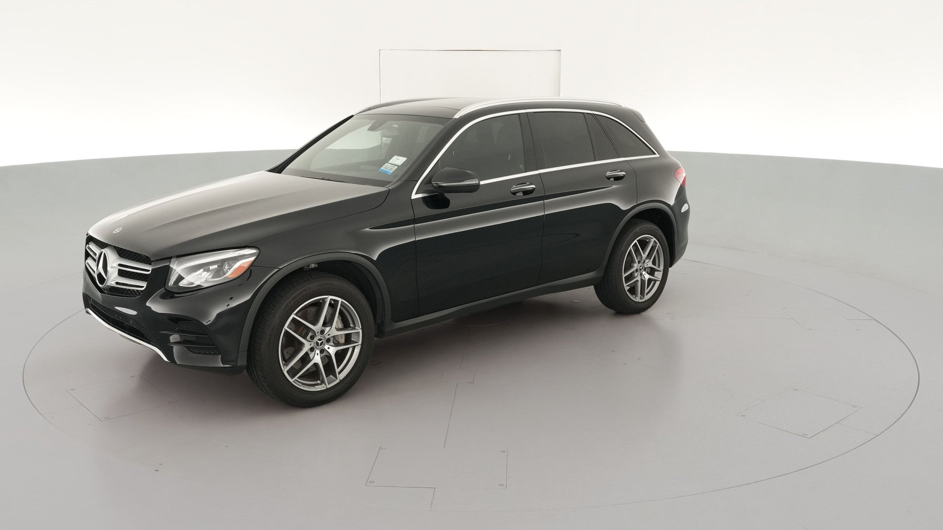 2019 Mercedes-Benz GLC vehicle photo