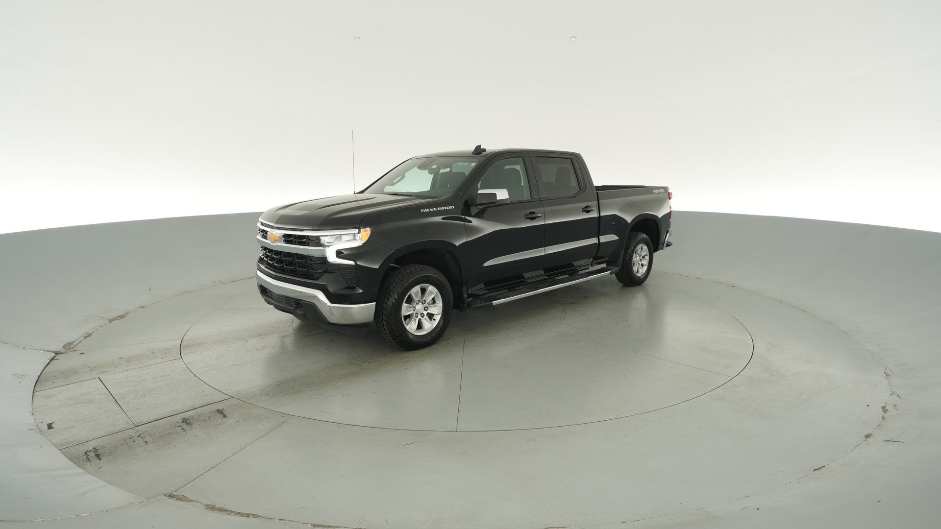 2024 Chevrolet Silverado 1500 Crew Cab vehicle photo