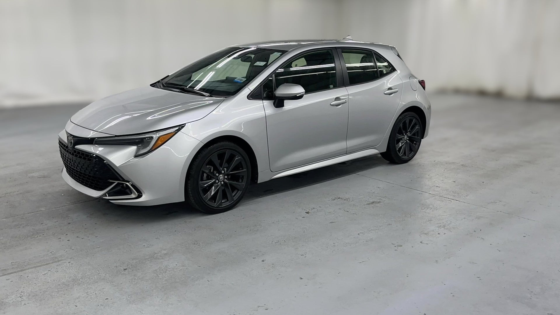 2025 Toyota Corolla Hatchback vehicle photo