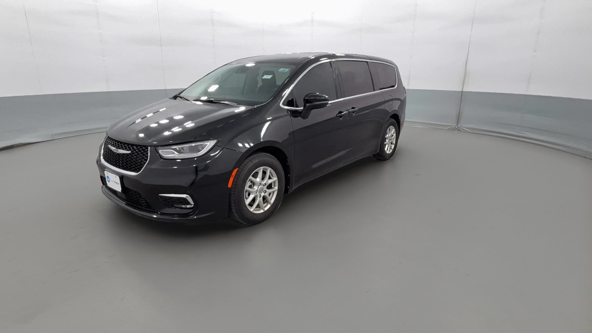 2023 Chrysler Pacifica vehicle photo