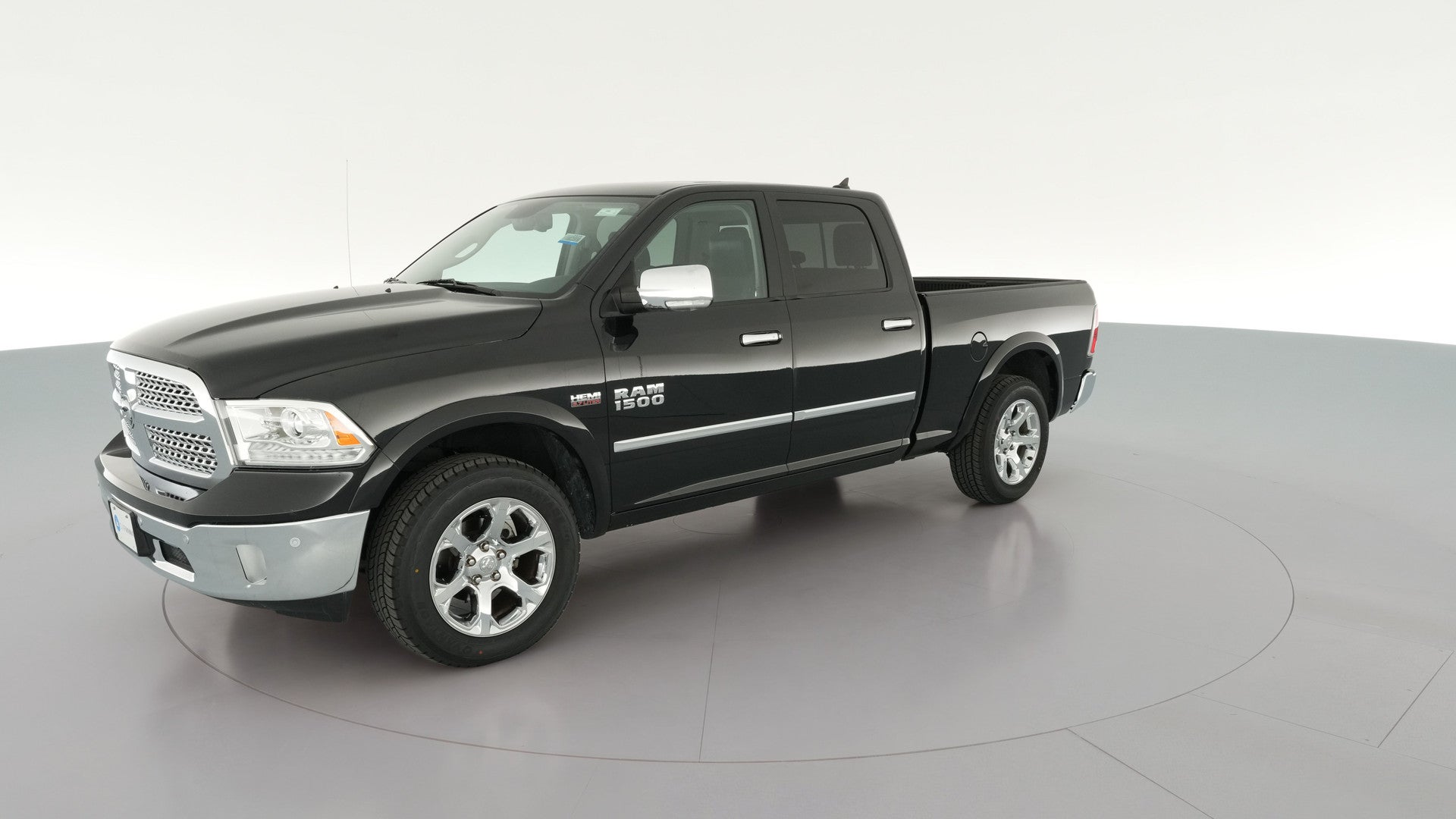 2016 Ram 1500 Crew Cab vehicle photo