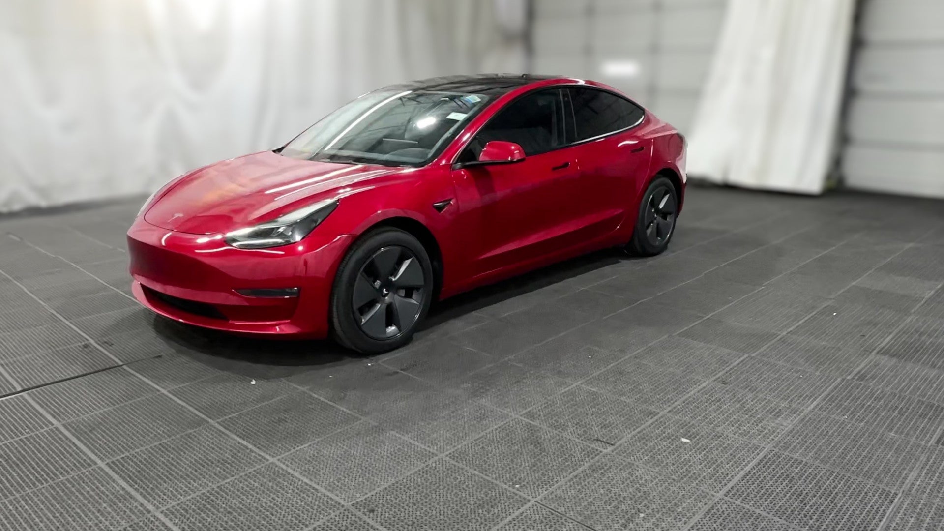 2022 Tesla Model 3 vehicle photo