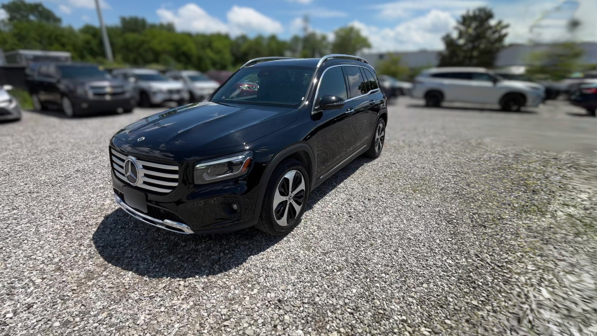 2025 Mercedes-Benz GLB vehicle photo