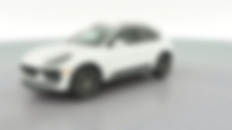2022 Porsche Macan vehicle photo